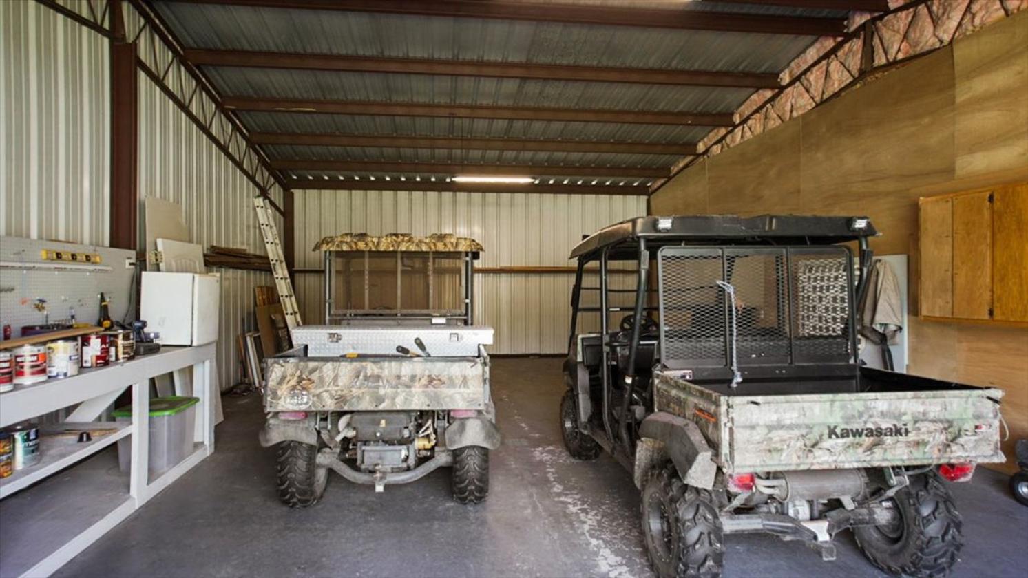 Remarkable 20-Acre Private Estate - photo 29
