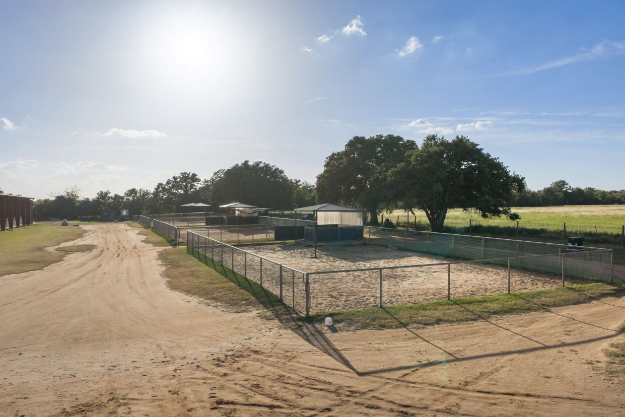 Luxury Equestrian Estate on 73 Acres - photo 27