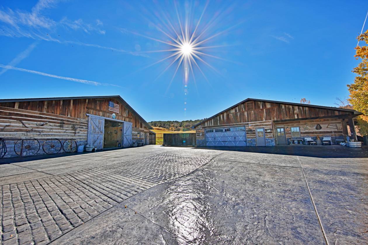 Horse Property for sale.