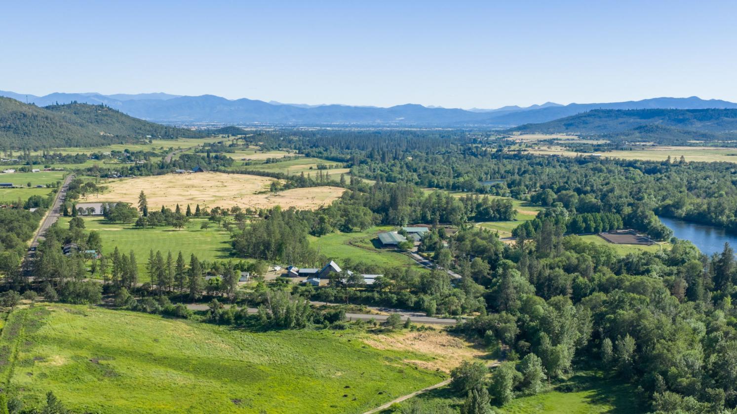 Amazing Opportunity near Rogue River - photo 6