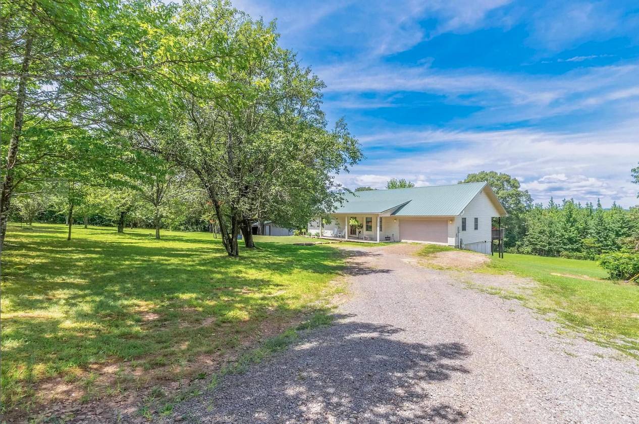 Horse Property for sale.