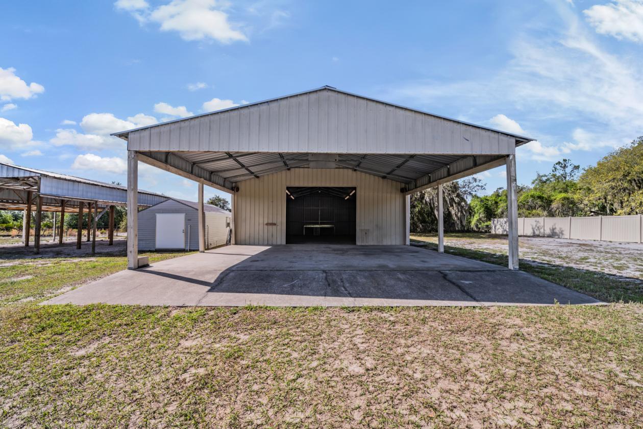 Country Living at it's best with no HOA! - photo 22