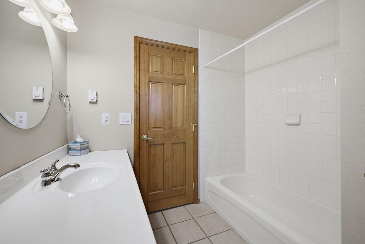 NEW PRICE |Exceptional 5-acre Horse Property - photo 13