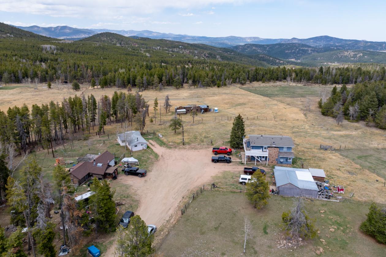 7.8 acres with 4 rentals - photo 4