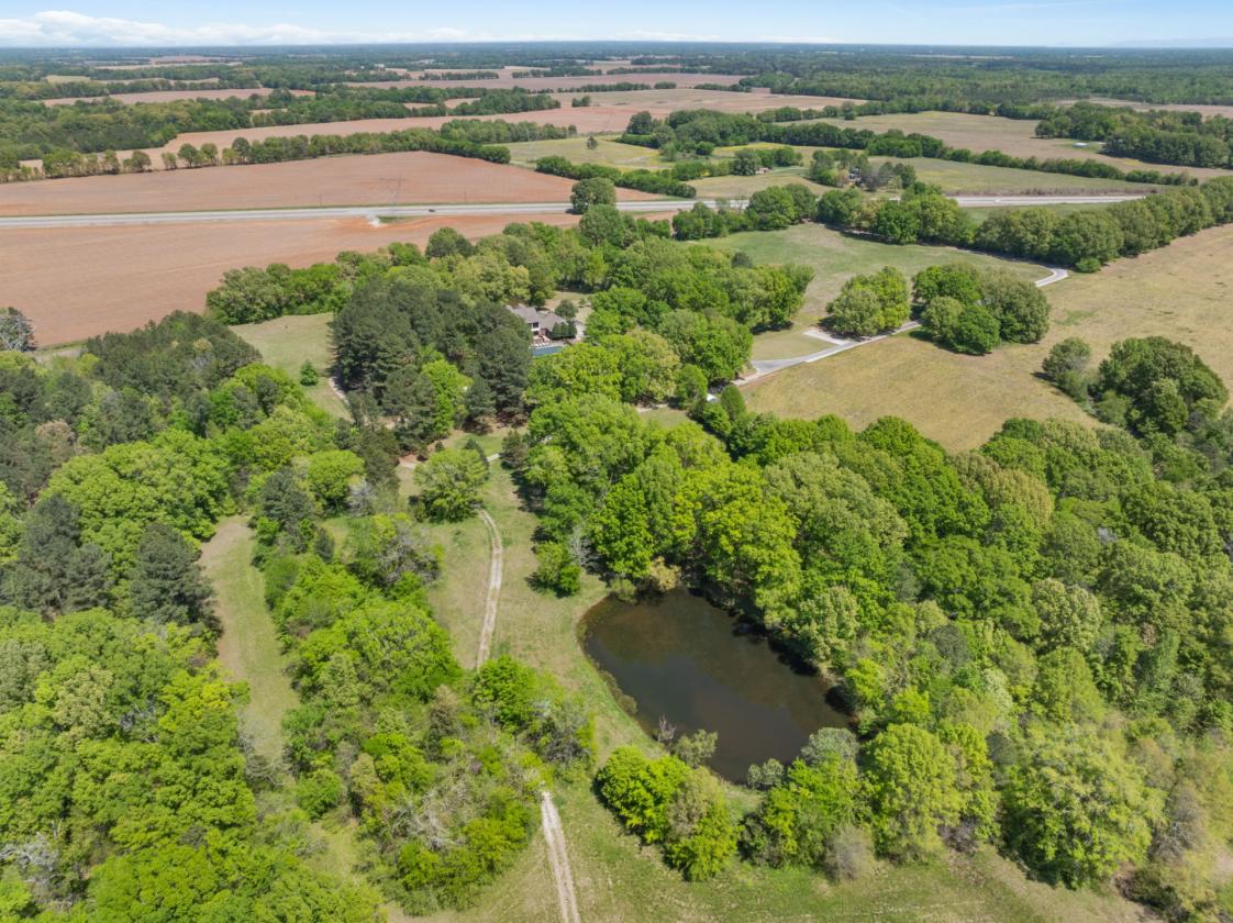 Timeless Southern Estate on 102 acres - photo 17