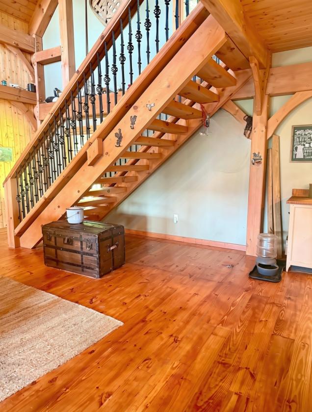 228 Acre Ranch-Gorgeous Views-Timberframe home - photo 17