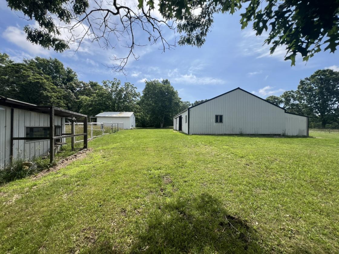 Custom home, horse barn, buildings for toys - photo 29