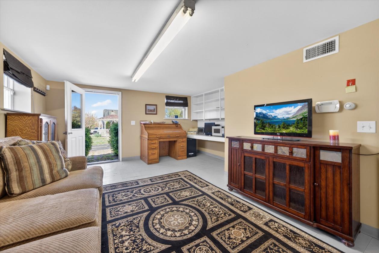 Equestrian Mini Estate in Goshen - photo 17