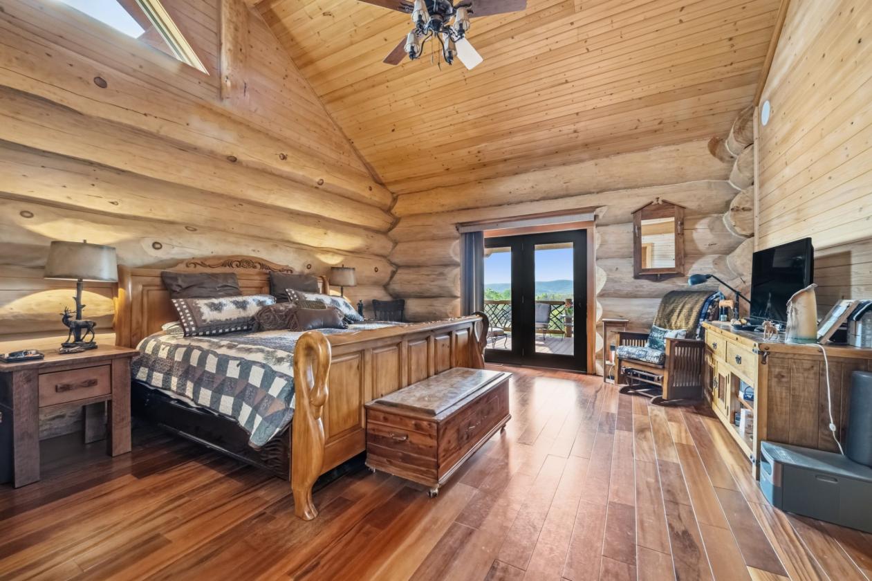 15-Acre Horse Farm, 13 Stalls & Pasture, Turnkey - photo 11
