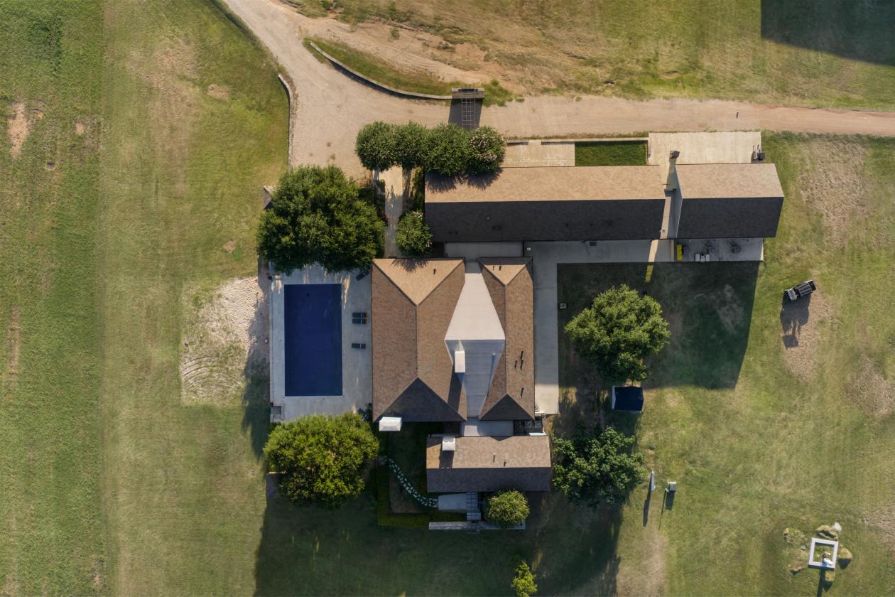 Luxury Equestrian Estate on 73 Acres - photo 18