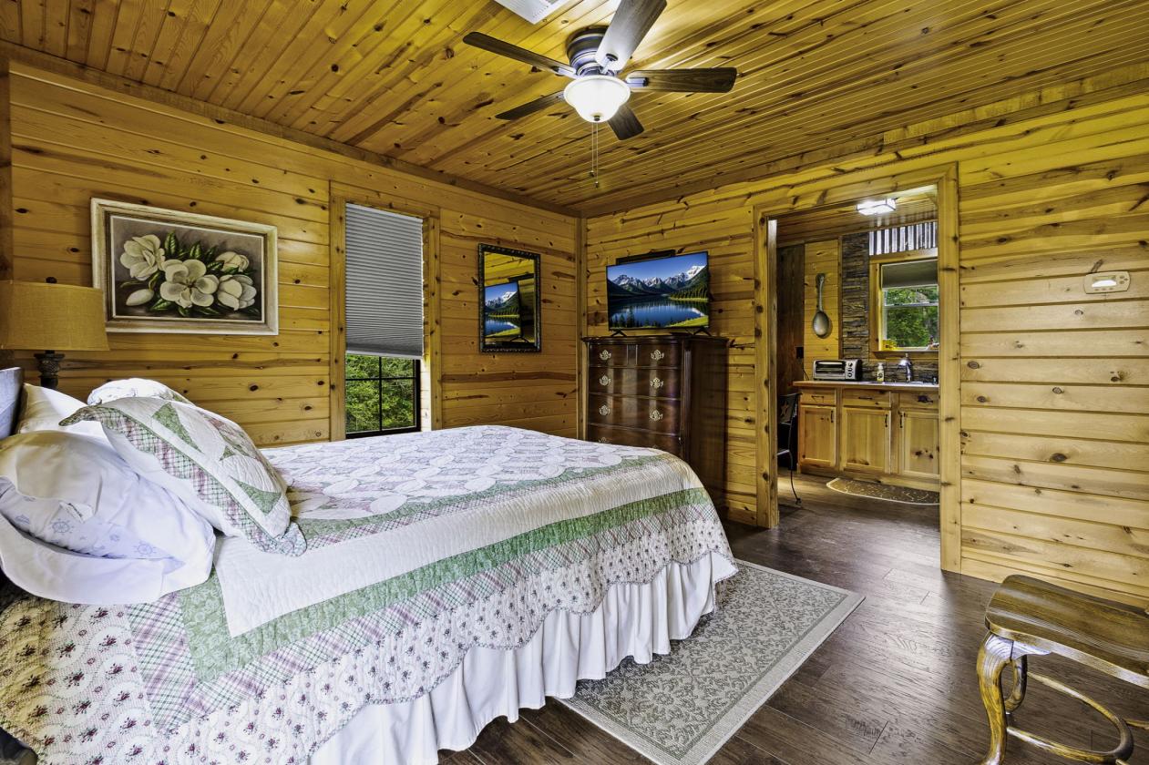Complete Turnkey Country Horse Property - photo 14