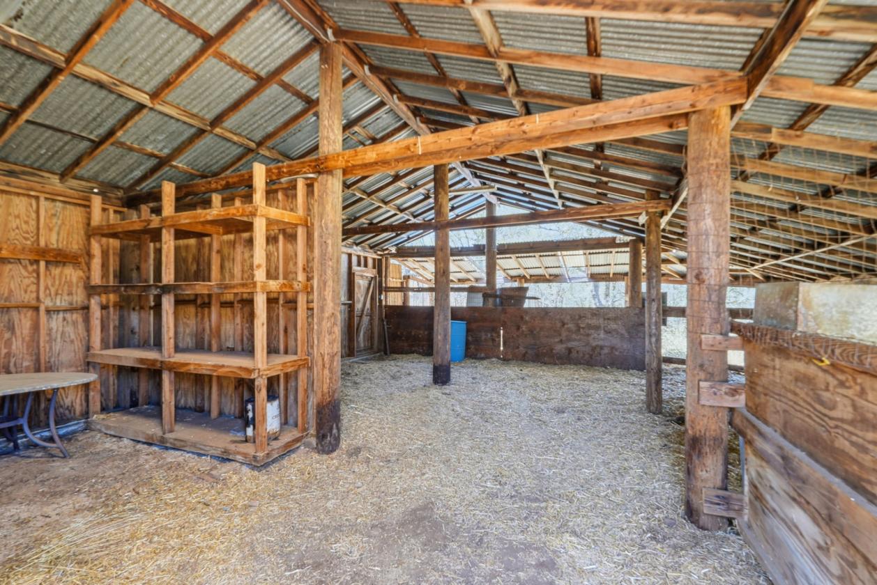 10 cross fenced acres in Gallagher Estates - photo 5