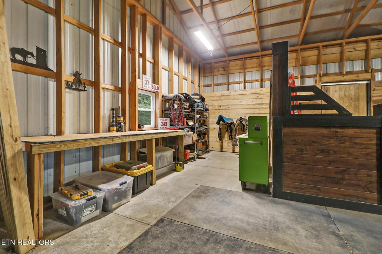 Modern Basement Ranch in Big South Fork - photo 29