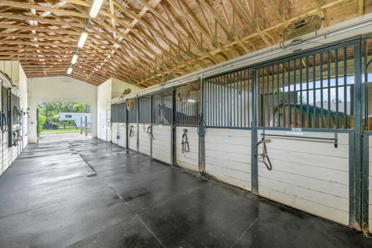 2.6 acre farm on Rolling Rock - photo 27