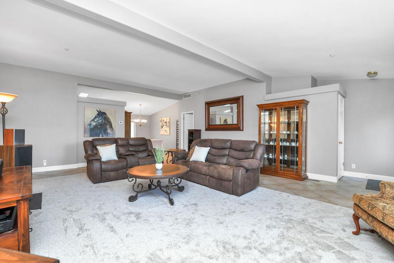 10 Acres in Briones Valley - photo 12