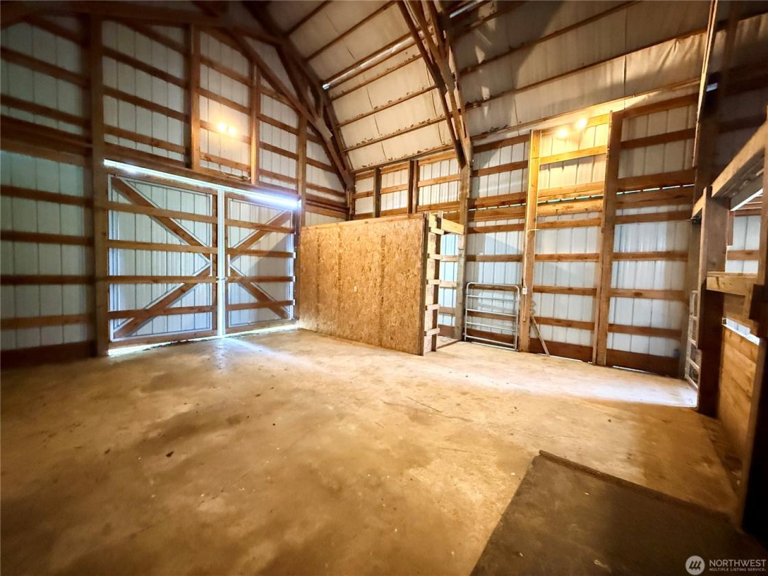Scenic 3.79-acre horse property w/ high-bank - photo 30
