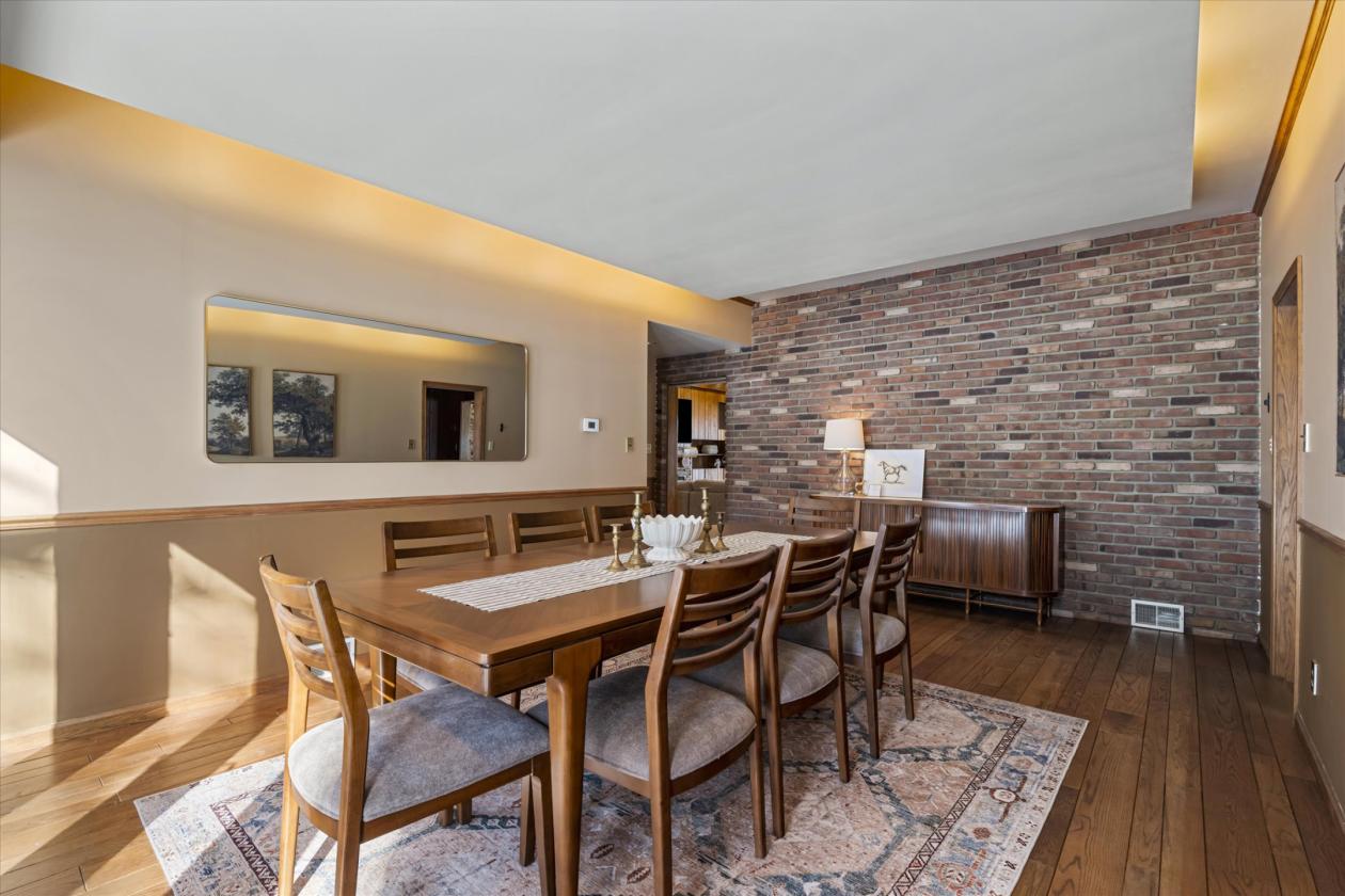 37-Acre 32 Stall Equestrian Estate w/ INDOOR - photo 27