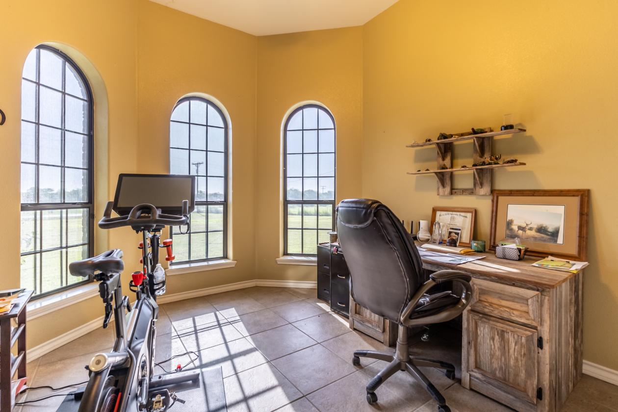 Turnkey 5-Acre Equine Estate - Massive $ Reduction - photo 12