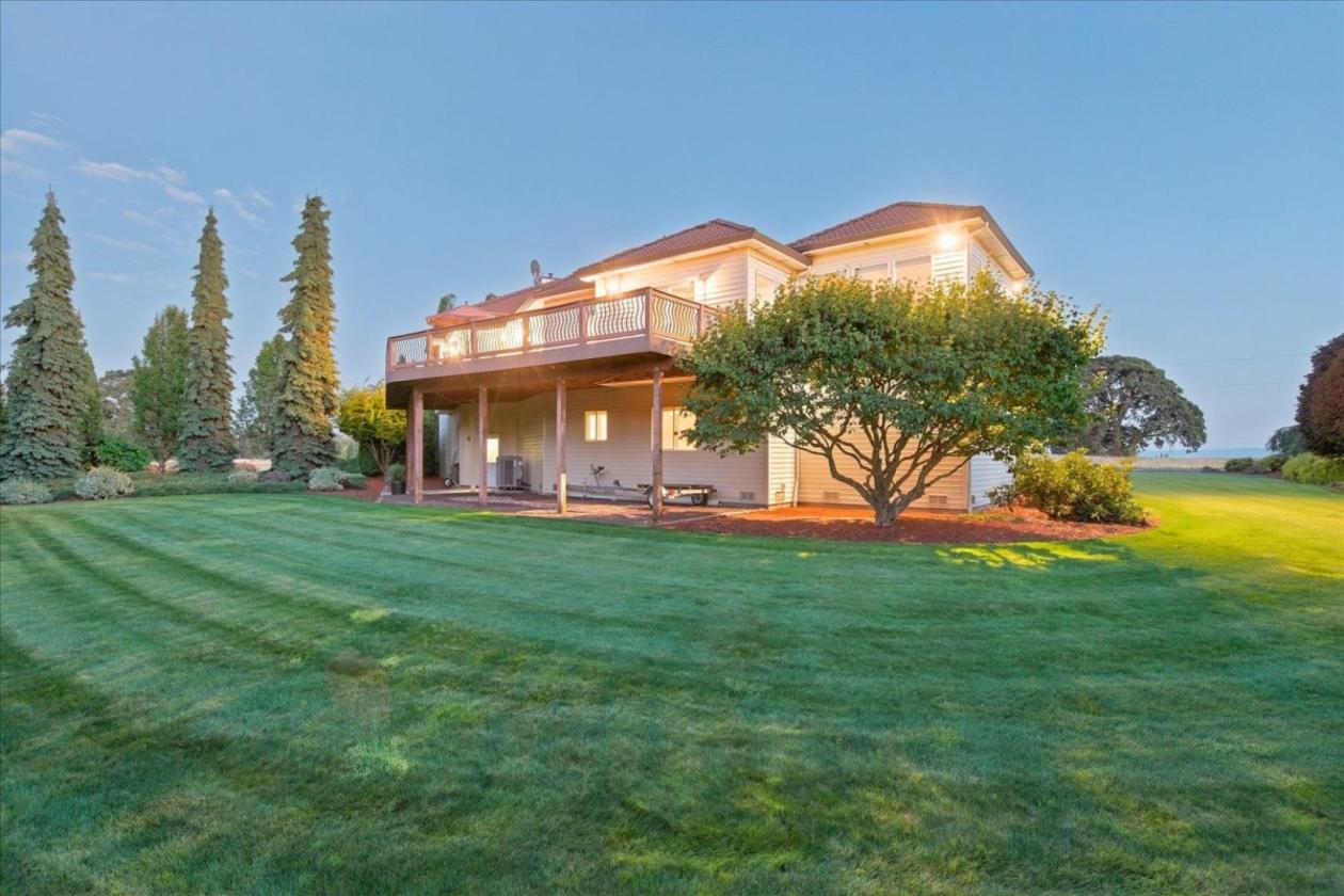 Custom Home on 7+ Acres in West Ridgefield - photo 29