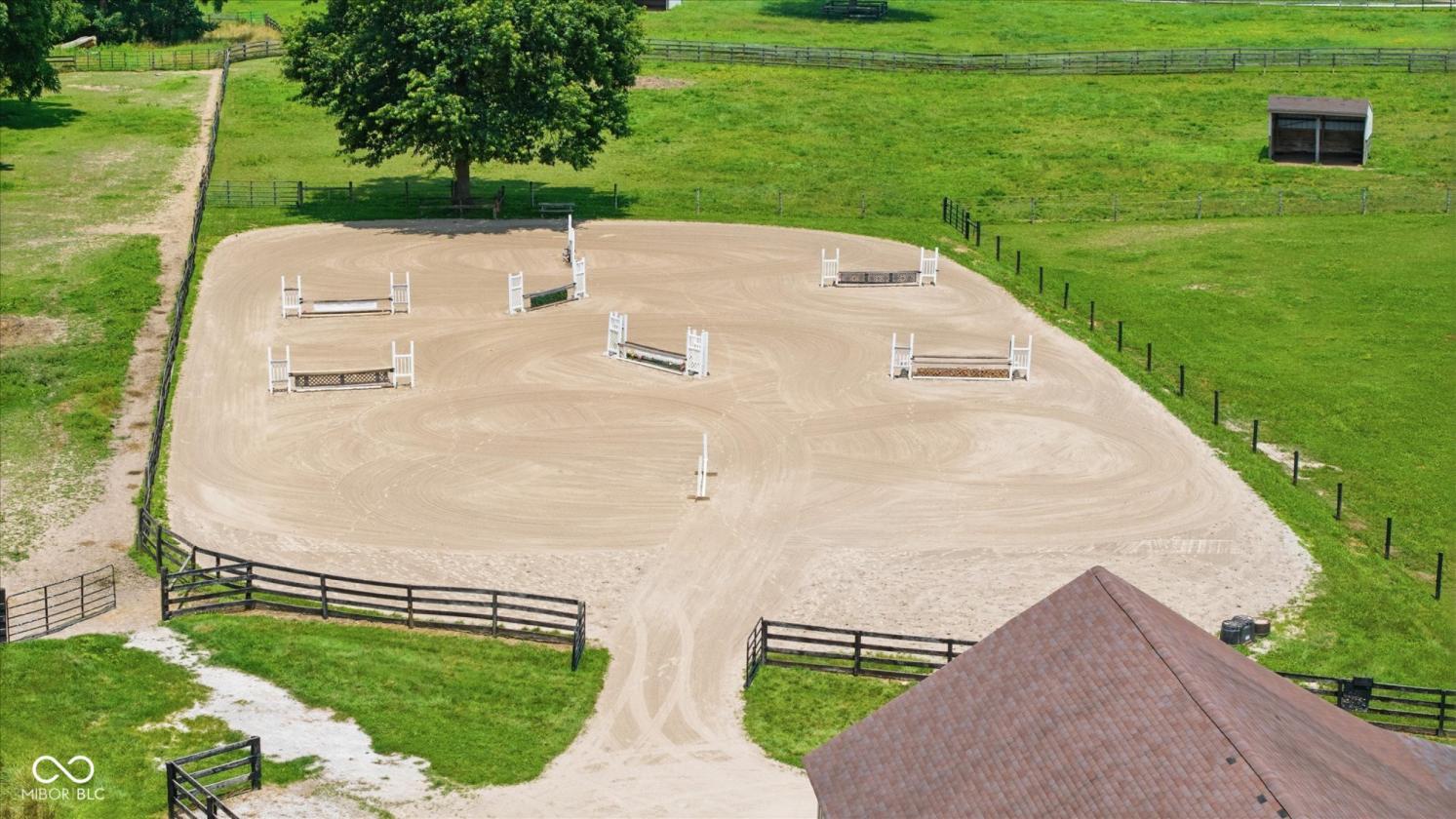 Equestrian property 85 acres SW of Indy - photo 6
