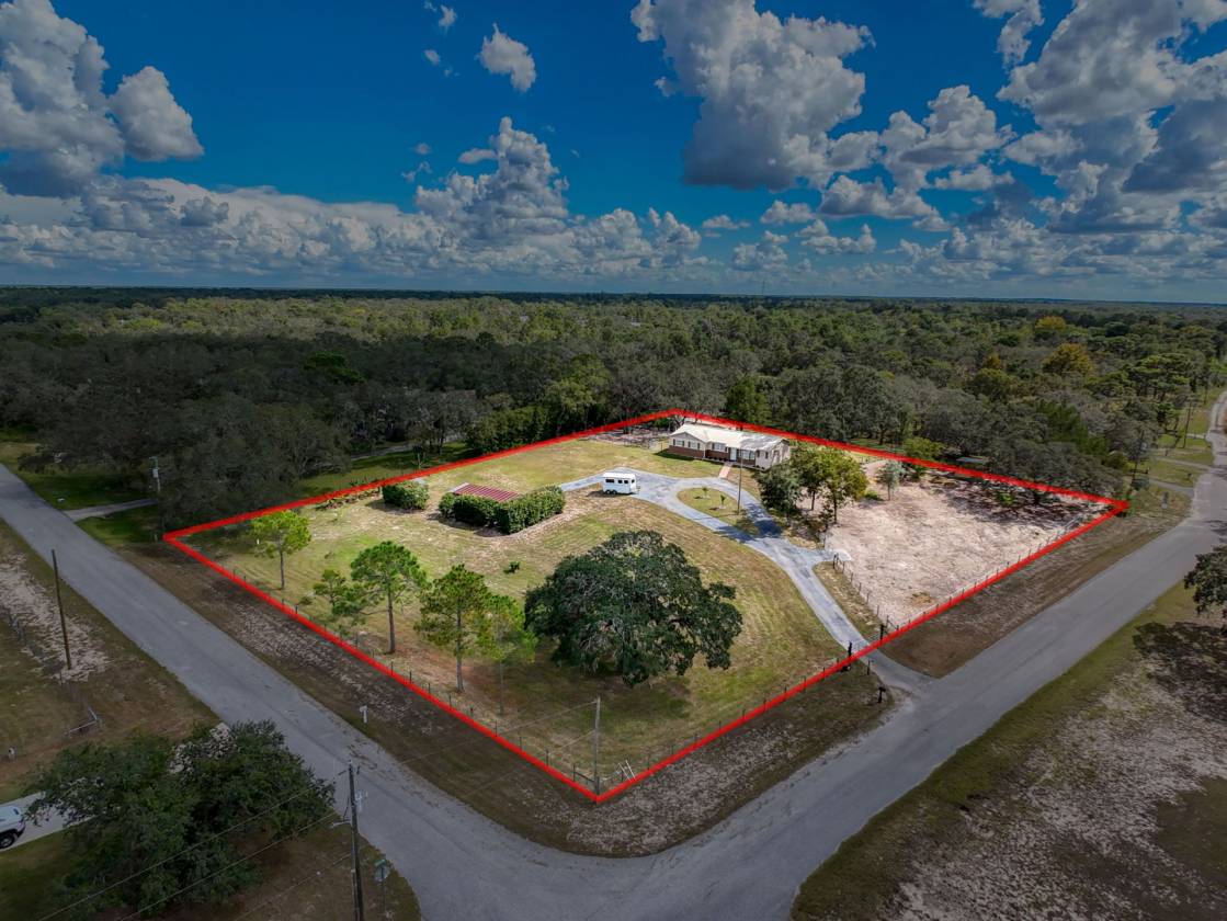 Horse Property for sale.