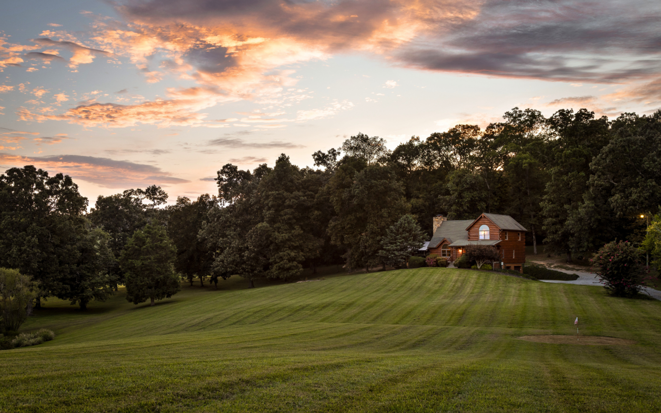 Classic East TN Farm, 2 Ponds, Log Home - photo 2