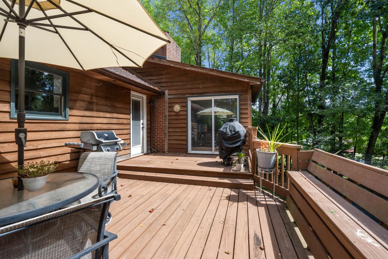 Turnkey Equestrian Farm with Arena & Barn - photo 20