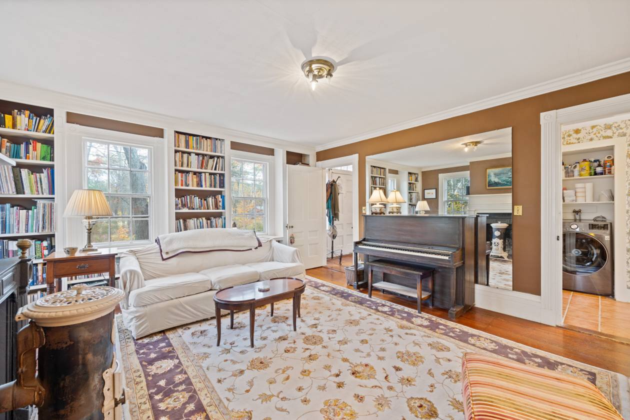 Ready-To-Use Equestrian Property - photo 18
