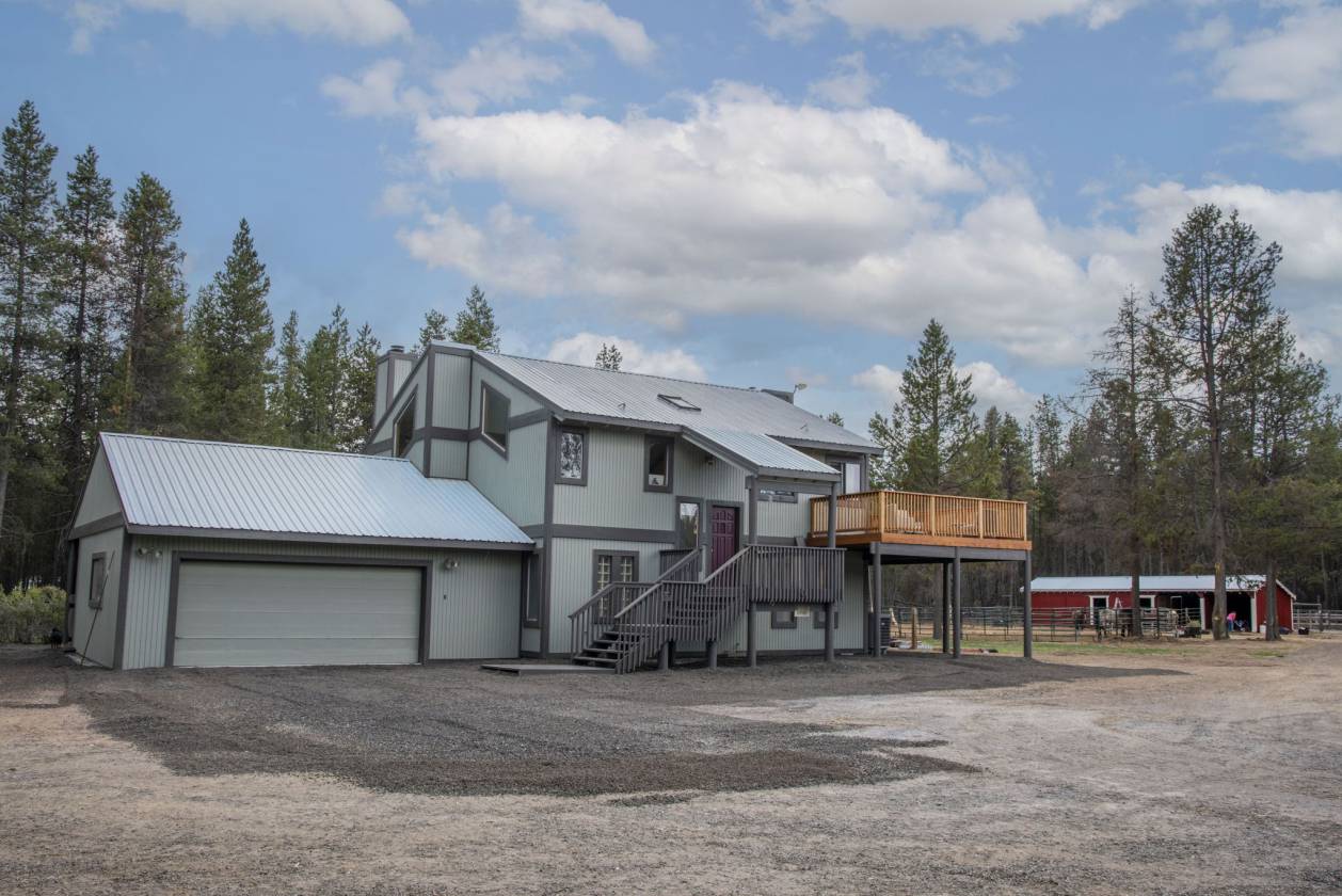 Horse Property for sale.
