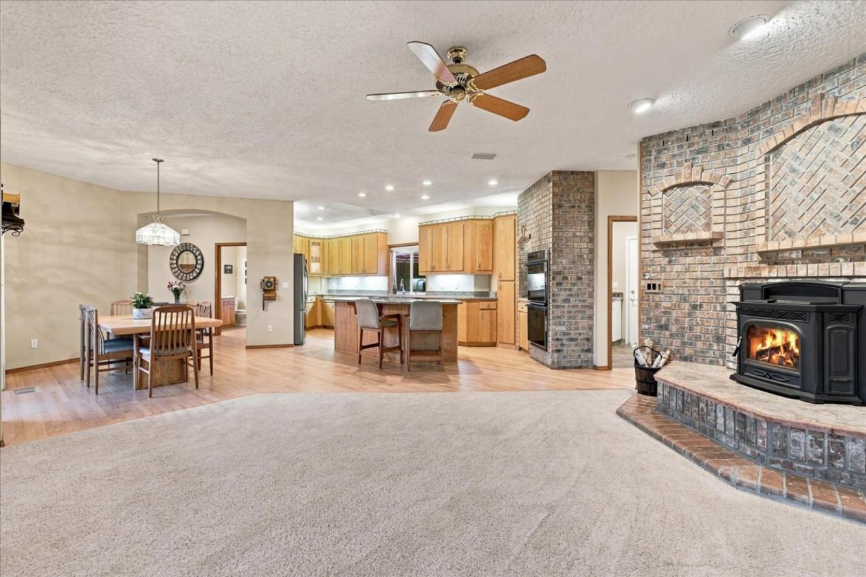 Custom Home on 7+ Acres in West Ridgefield - photo 15