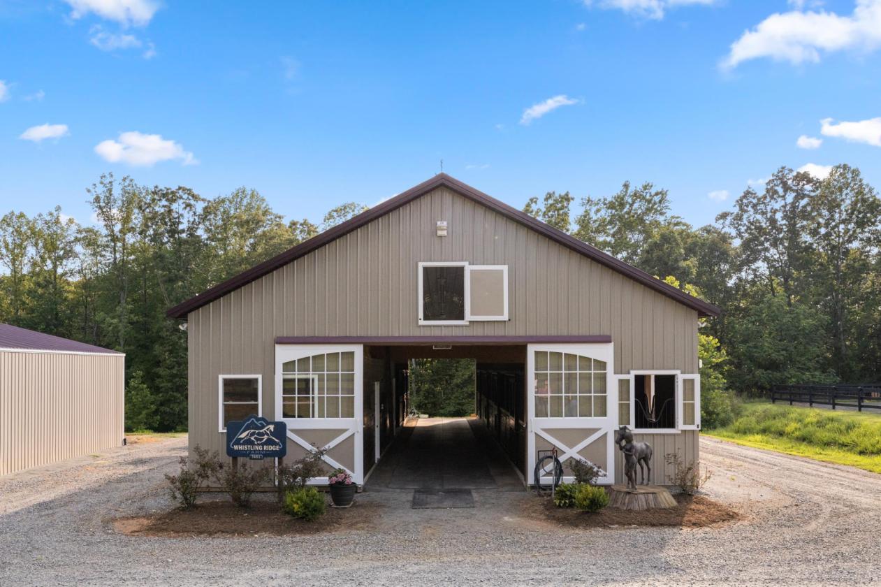 Stunning Horse Property near Charlottesville - photo 4