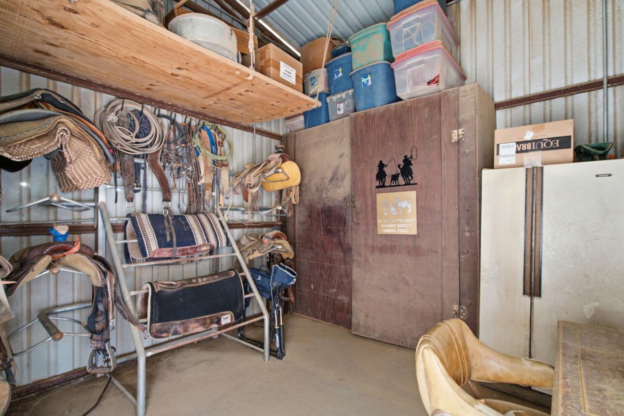 Beautiful Horse Property in Denton County - photo 25