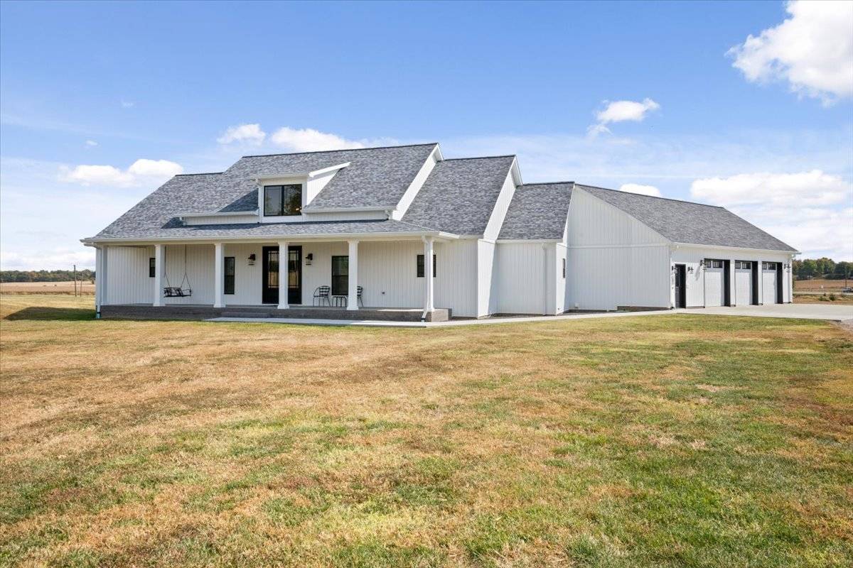 Horse Property for sale.