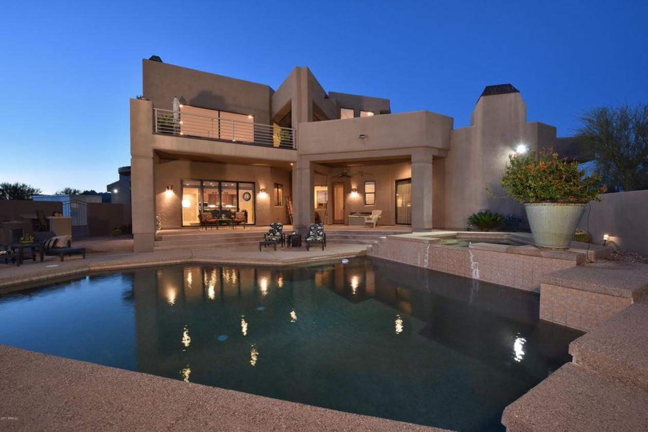 LUXURY EQUESTRIAN ESTATE,  2.7 ACRES - photo 2