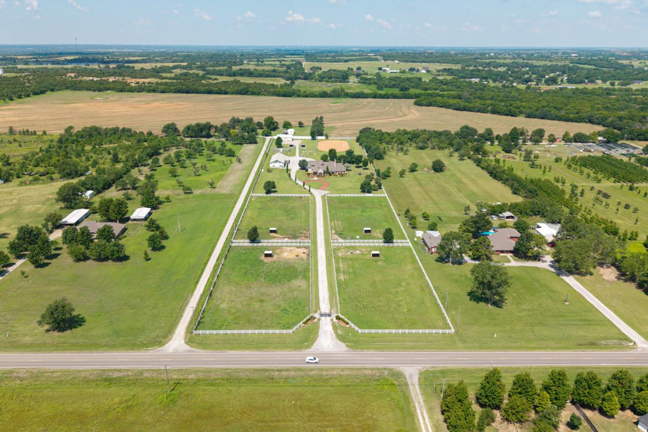 Luxury Horse Property - photo 24