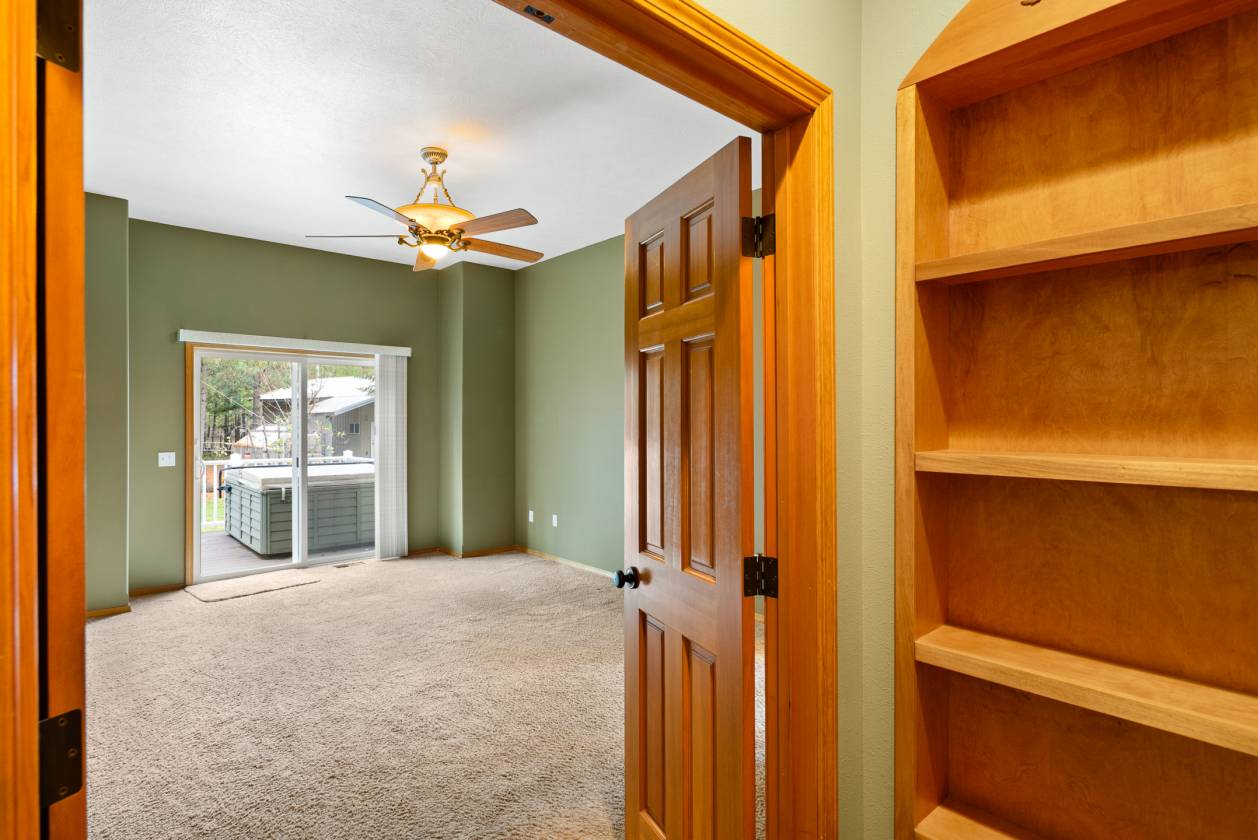 10 Acre Estate - photo 8