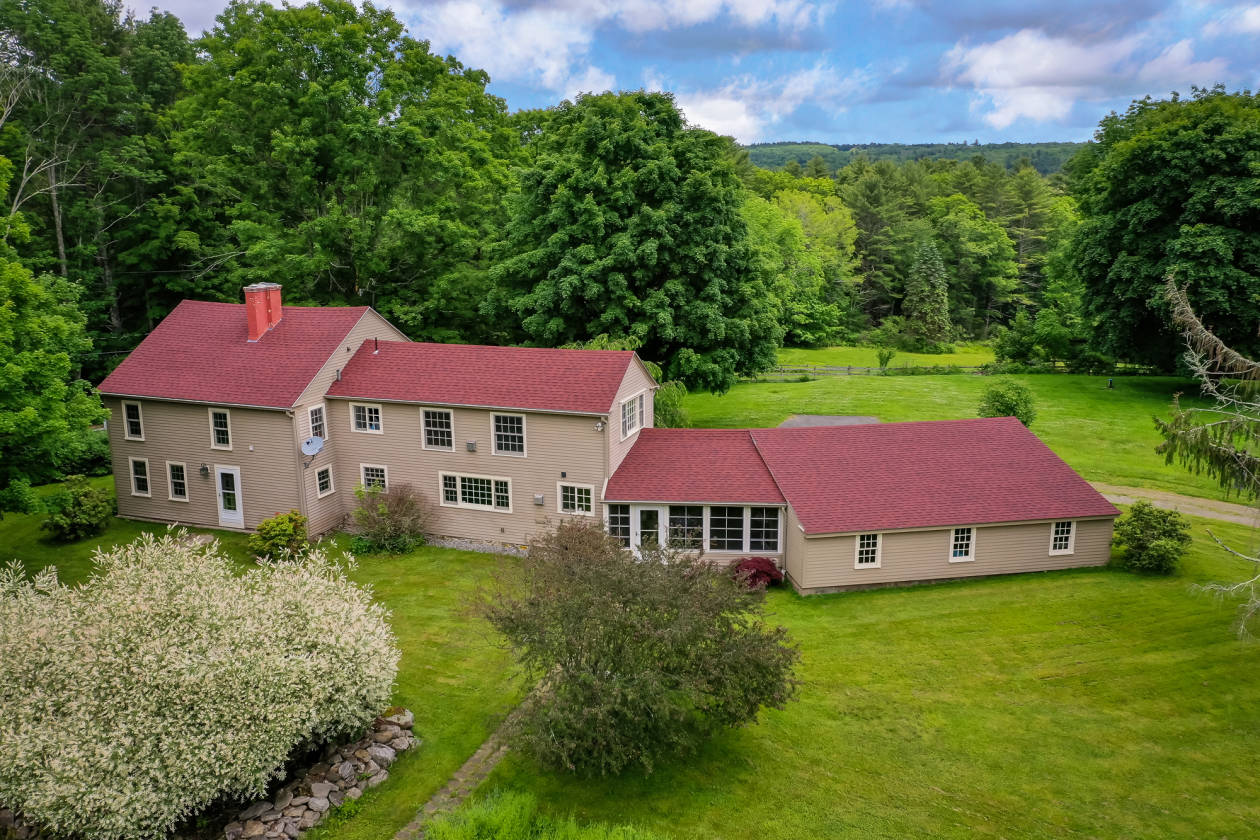 10Acre Equestrian Property with Antique Colonial in Petersham MA