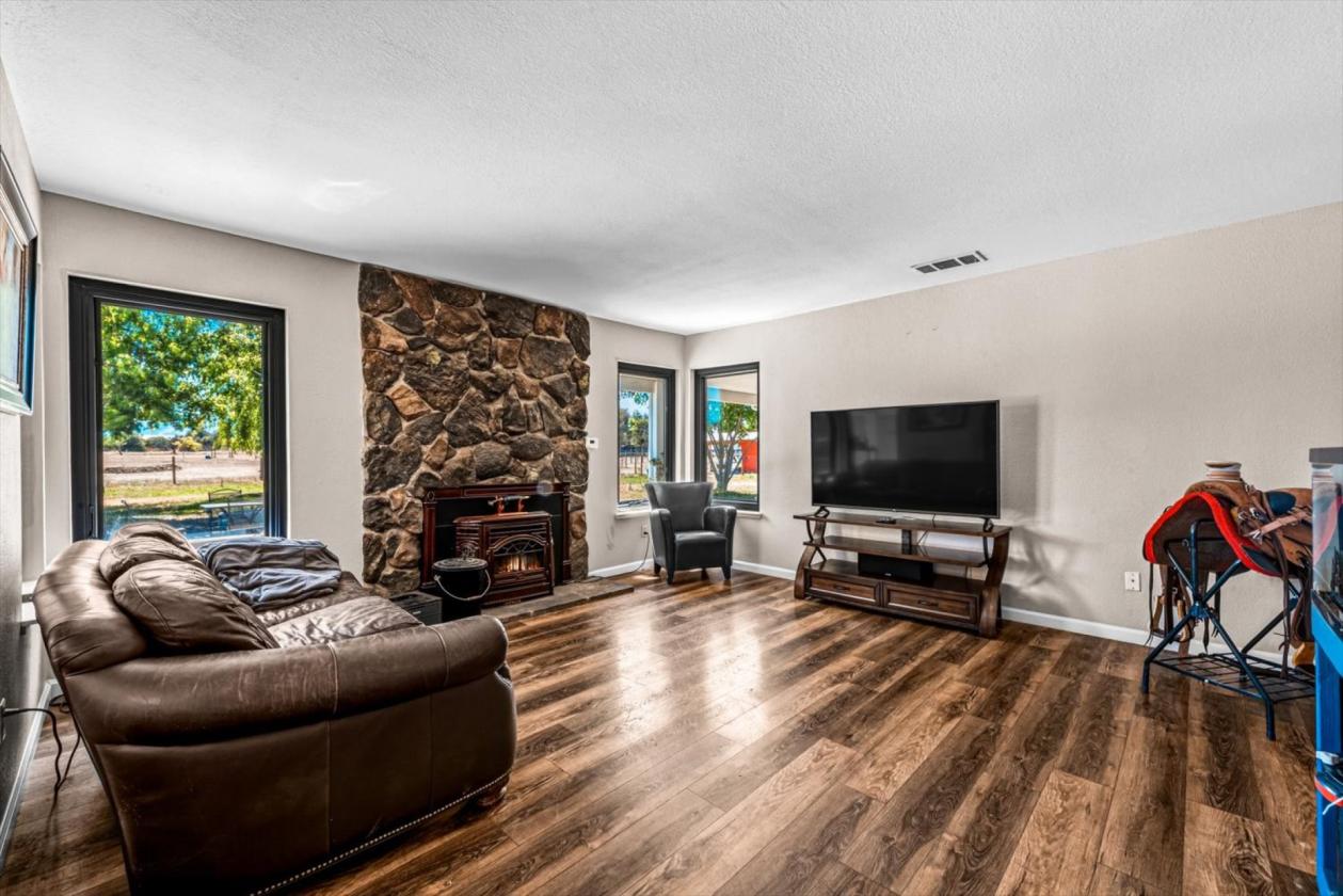 Equestian Property with Stunning Vaca Hill Views! - photo 18