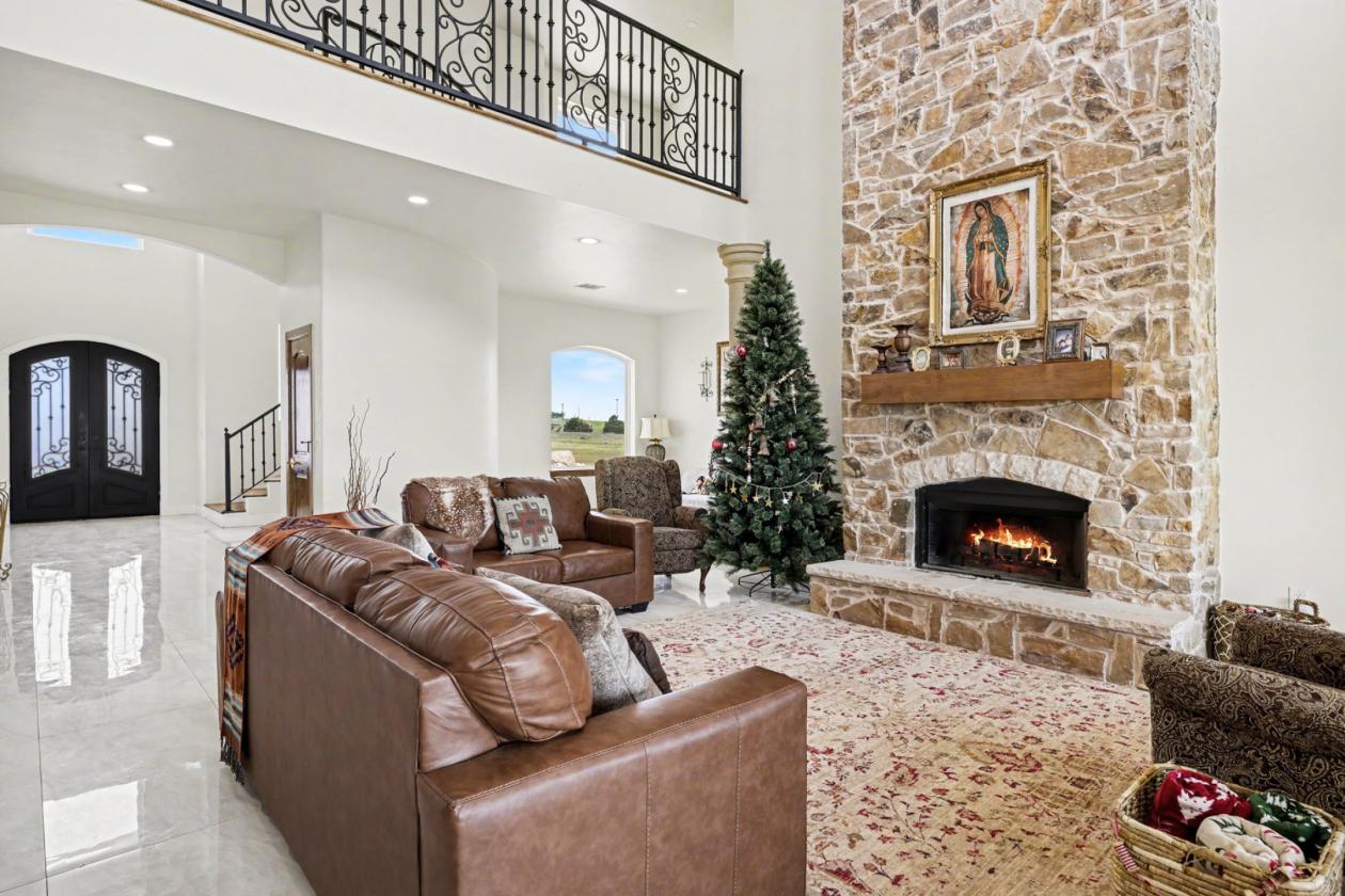 40 acre Luxury Ranch Estate - photo 6