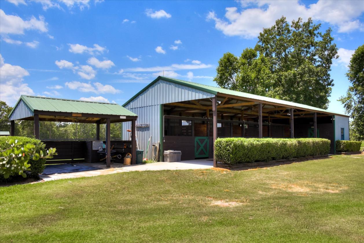 Aiken Farm |30 Acres, 16 Stalls, Home, Pool, View - photo 4