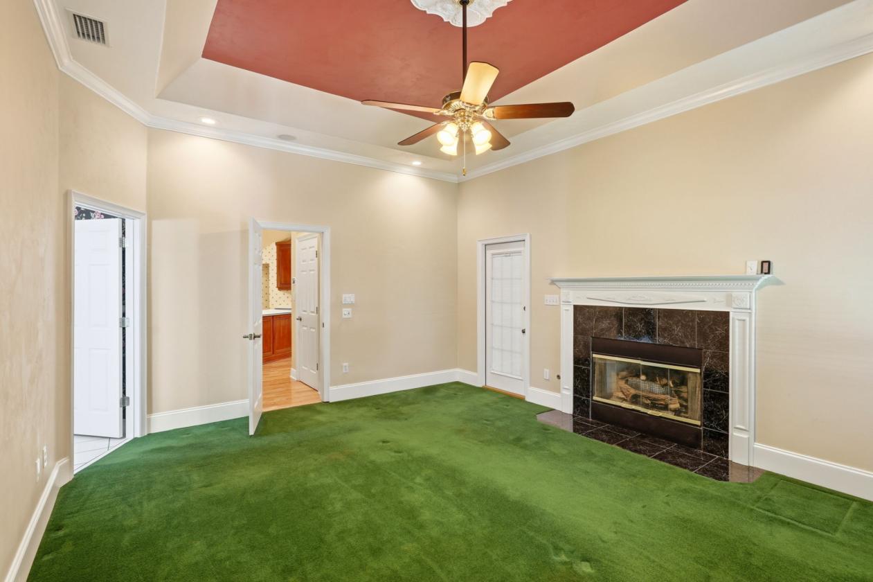 A Rare Equestrian Estate Designed for Horse & Home - photo 22