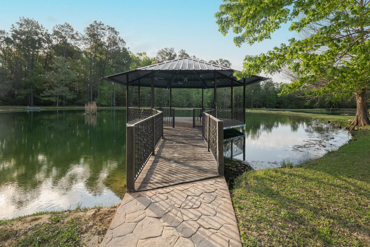 Fully Fenced 56+ Acre Estate - photo 28