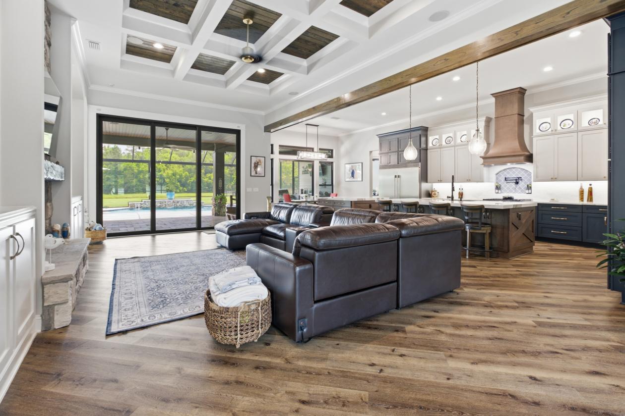 Luxury Equestrian Estate Compound on 6.6 Acres! - photo 12