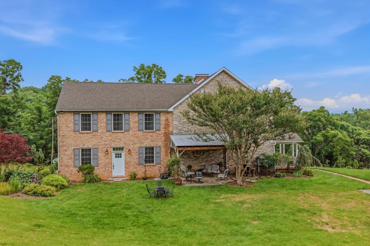 20 Acre Horse Farm and beautiful home - photo 1