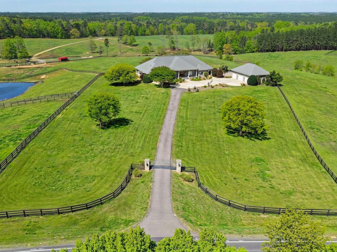 52 Acre Equestrian Estate - photo 2