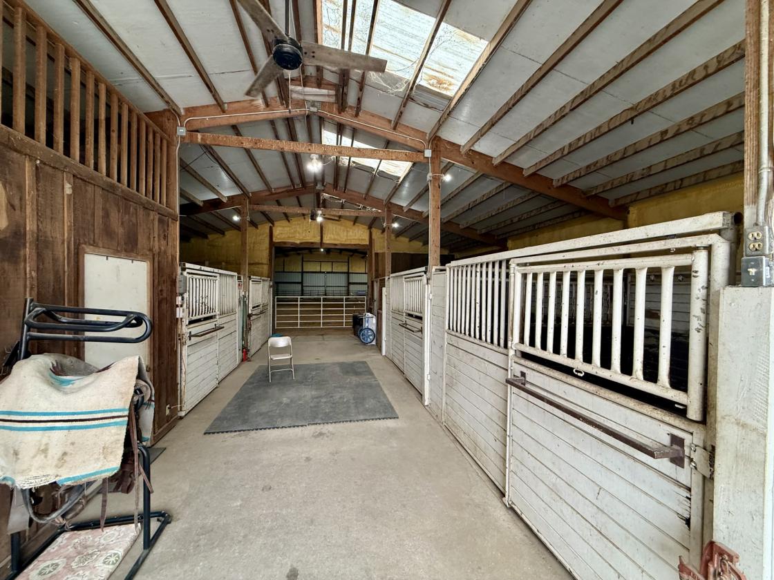 16.1± acre Flint Hills Horse Property - photo 26