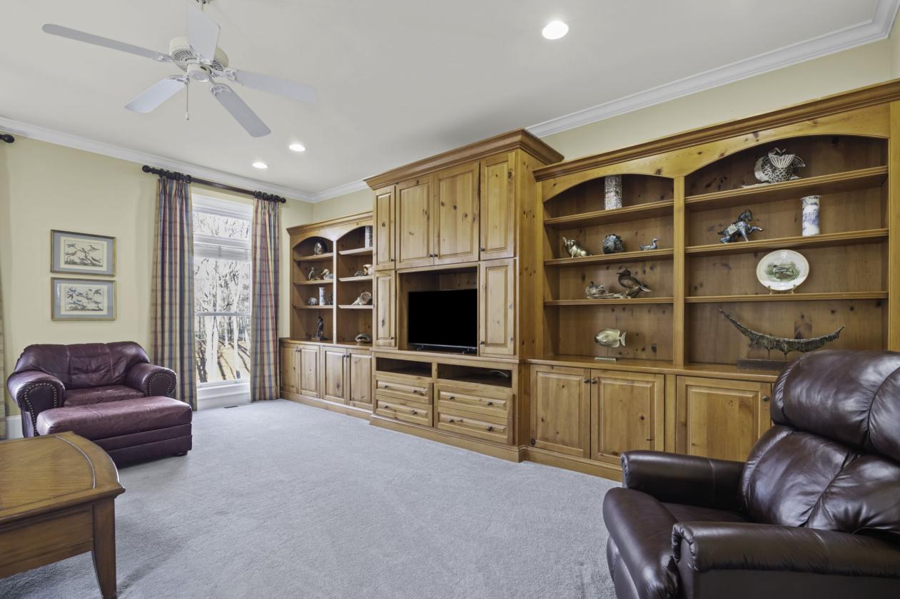 Oak Ridge Farm, an Equestrian Estate on 75+/ Acres - photo 8