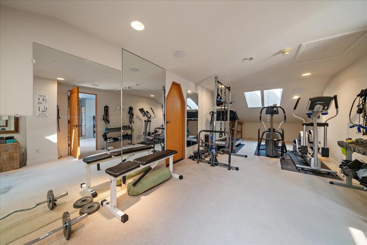 Exquisite 18 Acre Equestrian Estate - photo 18