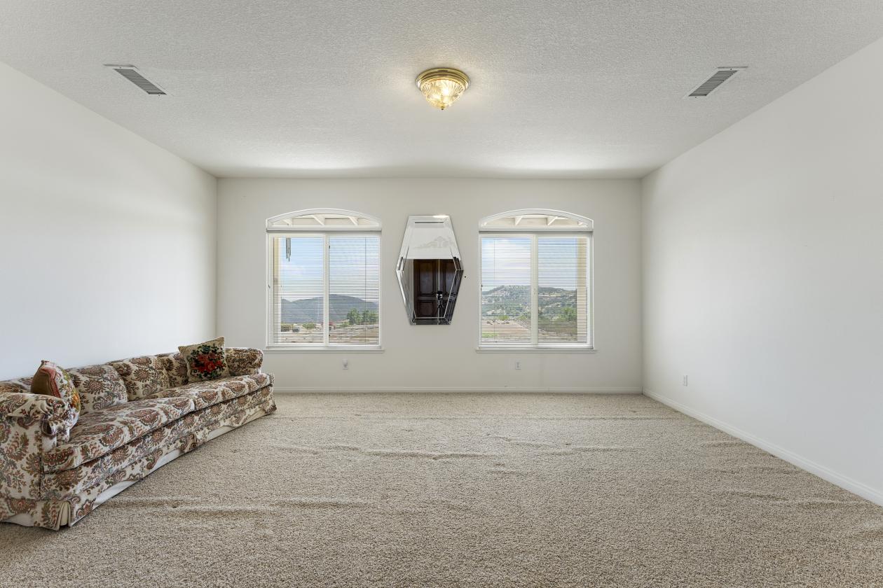 LA CRESTA EQUESTRIAN ESTATE - photo 11