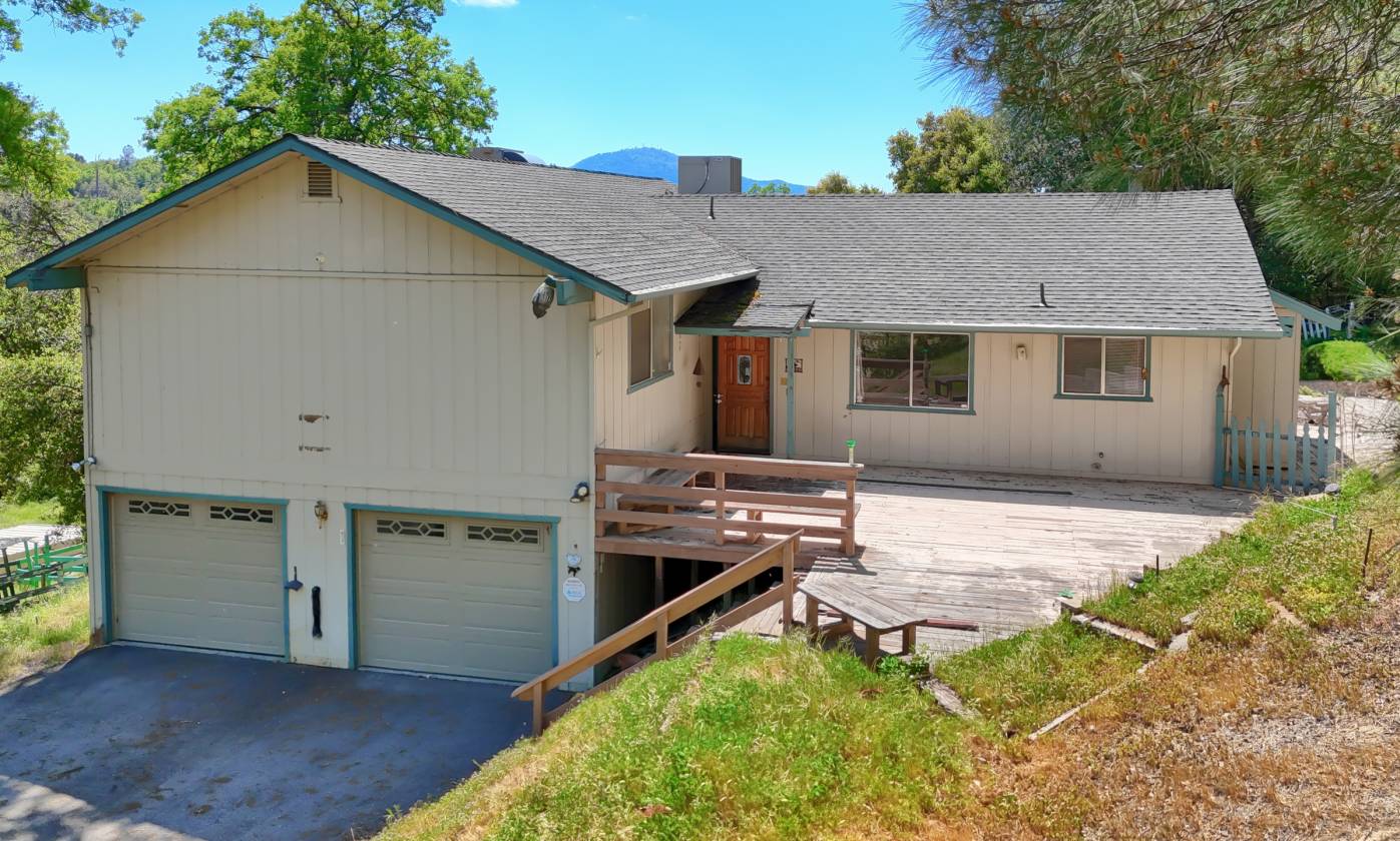 Horse Property for sale.